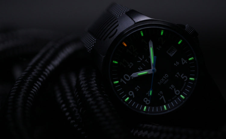 إضاءة ساعة T25 VS T100 بالتريتيوم